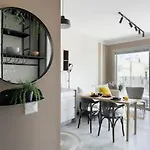 Apartment With Mamad By Sea
